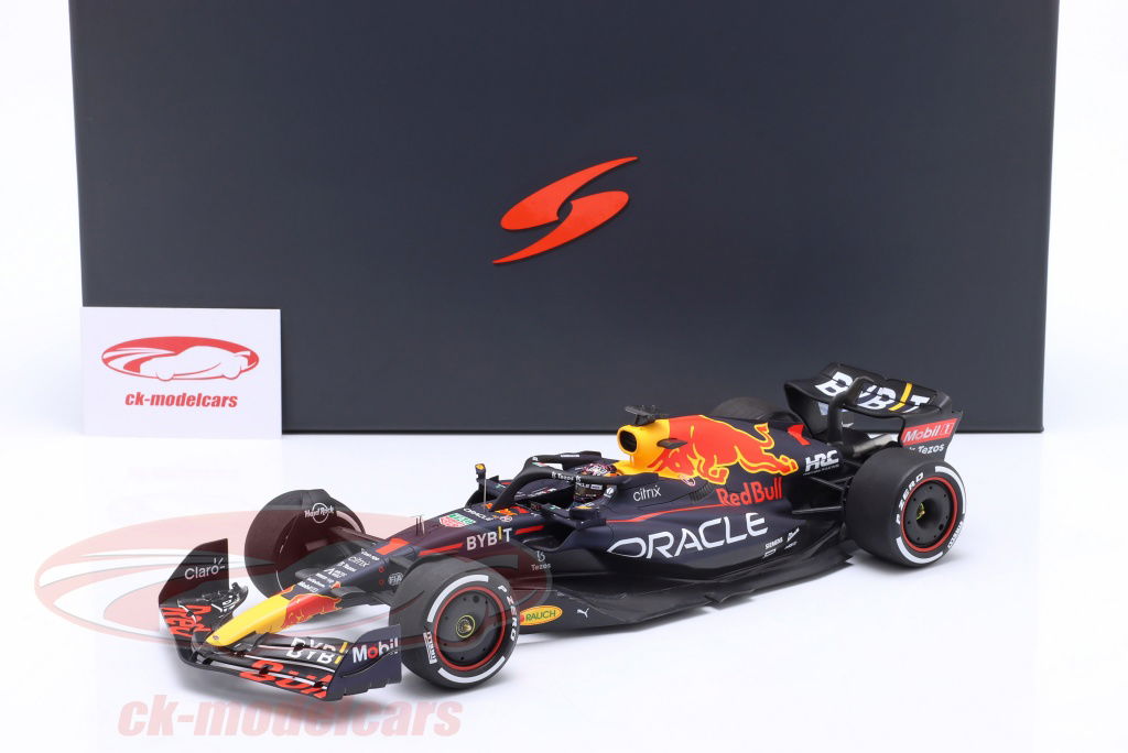 Spark 1:18 M. Verstappen Red Bull RB18 #1 Winner Miami GP