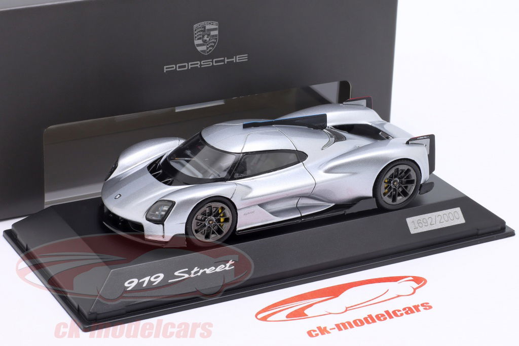 1/43 ポルシェ 919 ストリート シルバー Porsche特注 Spark Spark 1:43 Porsche 919 Street silver / black WAP0209190NSTR