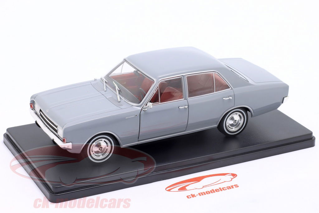 Hachette 1:24 Opel Rekord 1900 L year 1967 grey G1648009