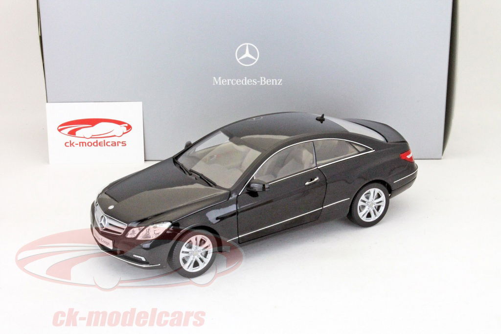 京商 1/18 Mercedes-Benz E-Class Amazon | KYOSHO 1/18 Mercedes Benz E-Class SEDAN Silver 京商