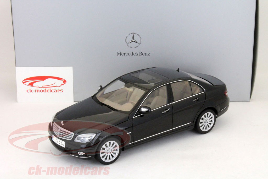 AUTOart C-Klasse 1/18 ブラック AUTOart 1:18 Mercedes-Benz C-Class sedan ibsidian black