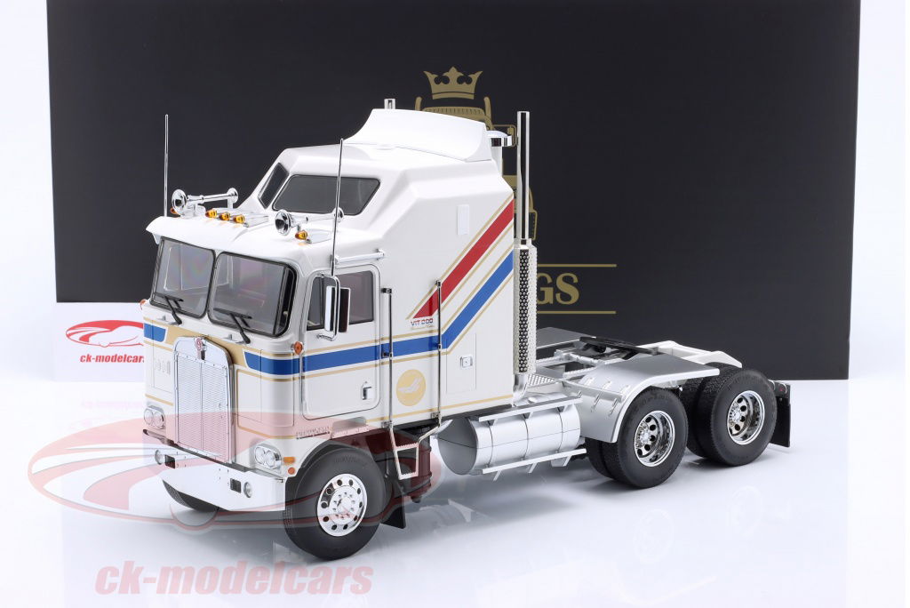 K Road Kings 1:18 Kenworth K100 Aerodyne SZM 1976 white with