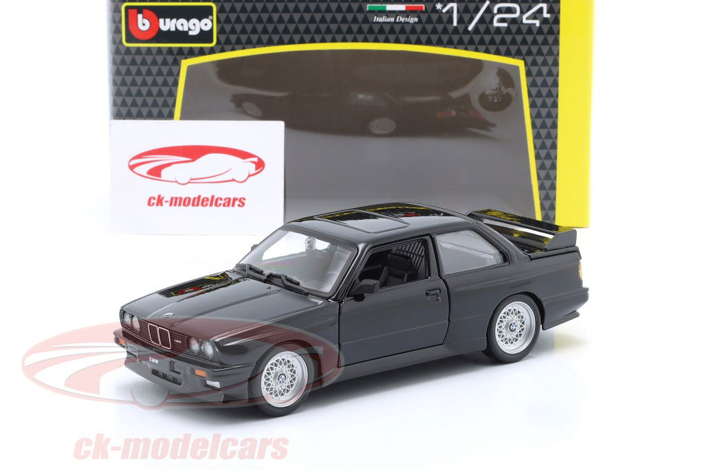 Bburago 1:24 BMW M3 (E30) 建設年 1988 黒 18-21100 モデル 車 18