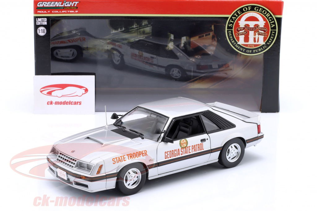 ミニカー 71 MUSNTAG F/C - PLUEGER & GYGER MUSTANG Art-Toys - Ford Mustang GT coupé Safety Jogger(2003)silver