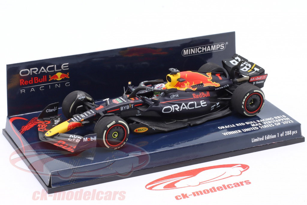 Minichamps 1:43 M. Verstappen Red Bull RB18 #1 Winner USA GP