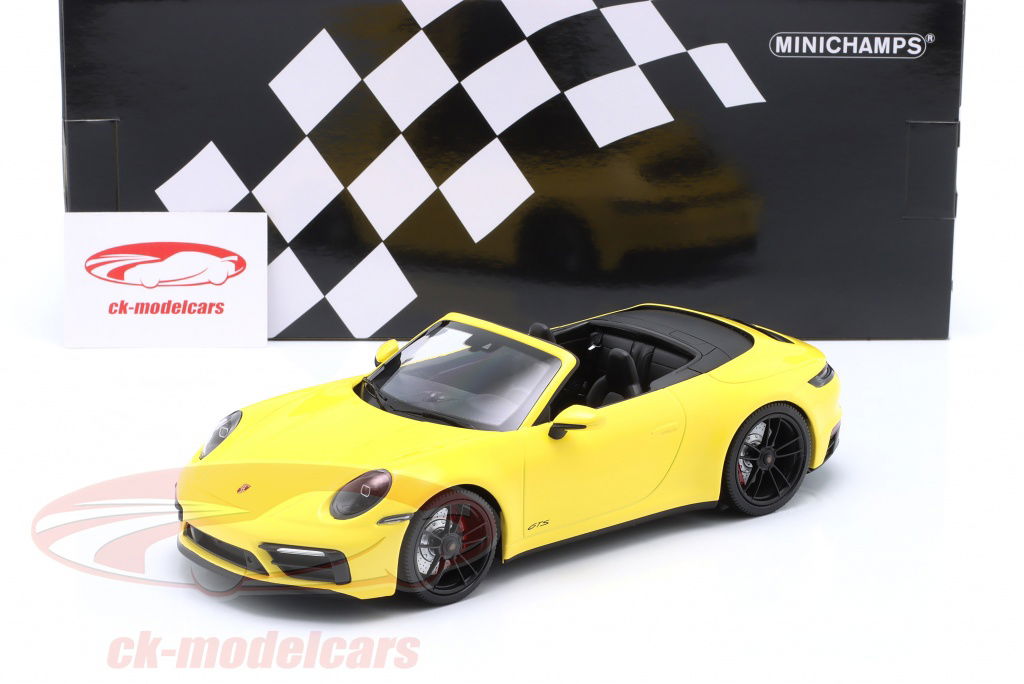 Minichamps 1:18 Porsche 911 Carrera 4 GTS Convertible year 2020