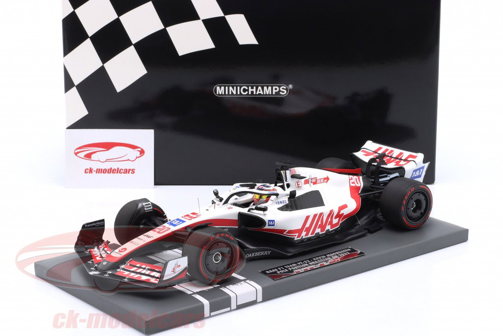 Minichamps 1:18 Kevin Magnussen Haas VF-22 #20 ブラジル GP 式 1