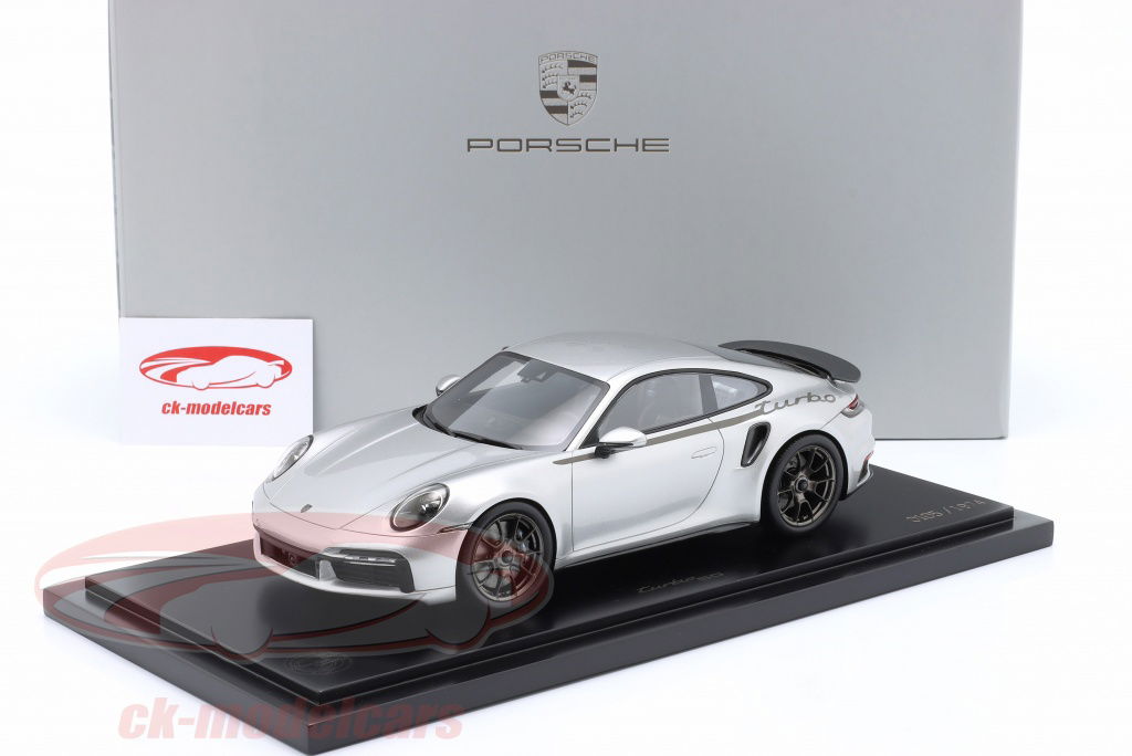 Spark 1:18 Porsche 911 (992) Turbo S 50 年 Porsche GT