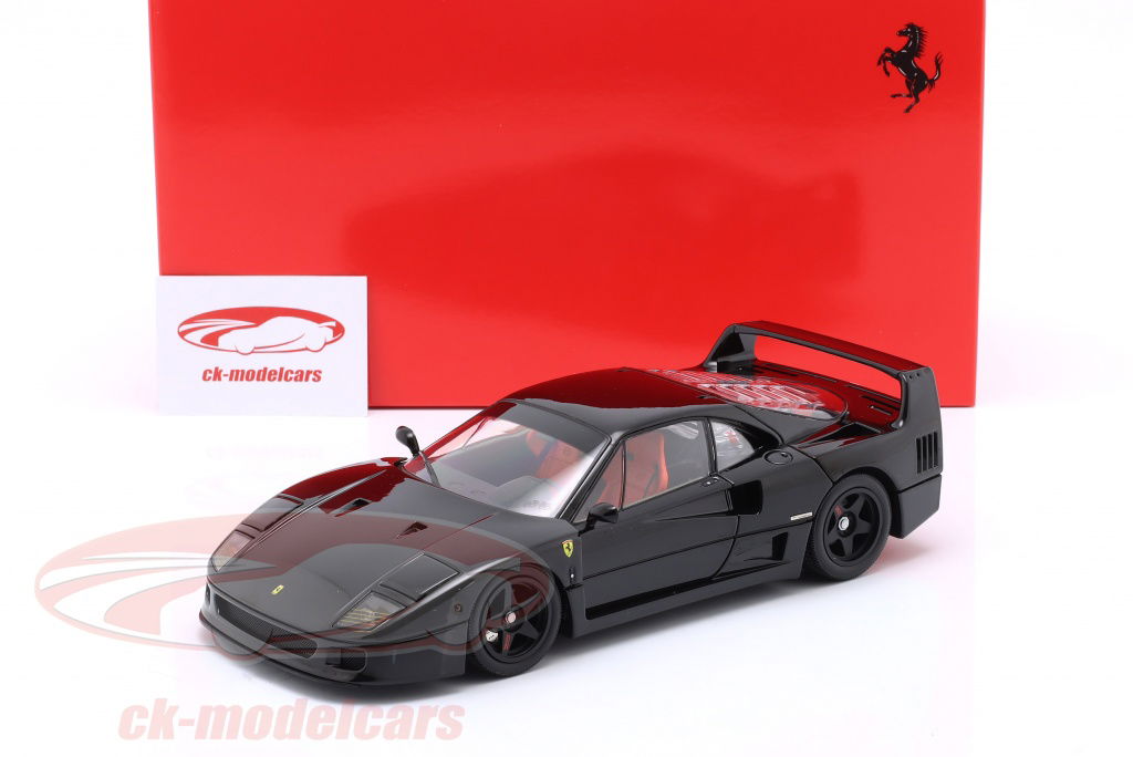フェラーリ Ferrari F40 1/18 1:18 scale model Ferrari F40 in red | Ferrari® Store