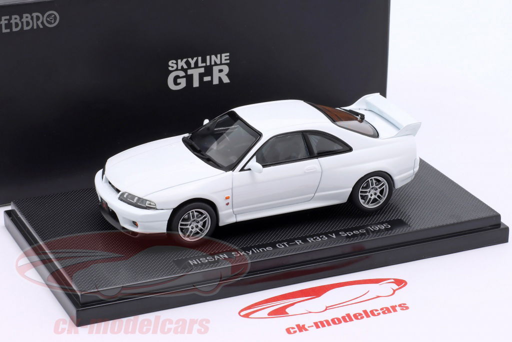 Ebbro 1:43 Nissan Skyline GT-R (R33) VSpec year 1995 white