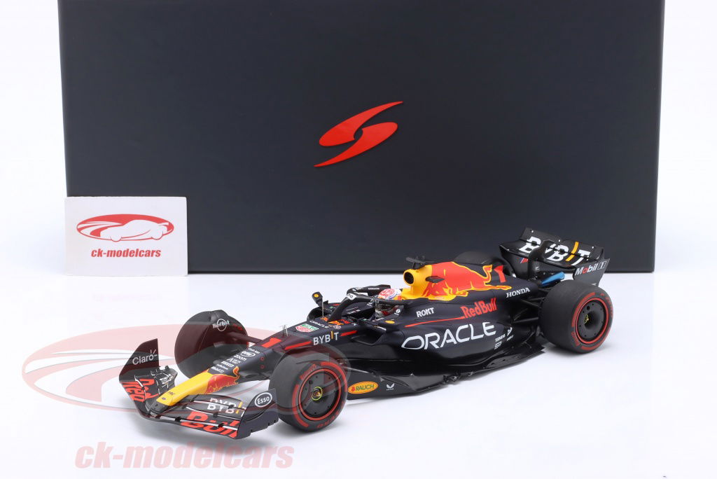 Spark 1:18 M. Verstappen Red Bull RB19 #1 Winner Spanish GP