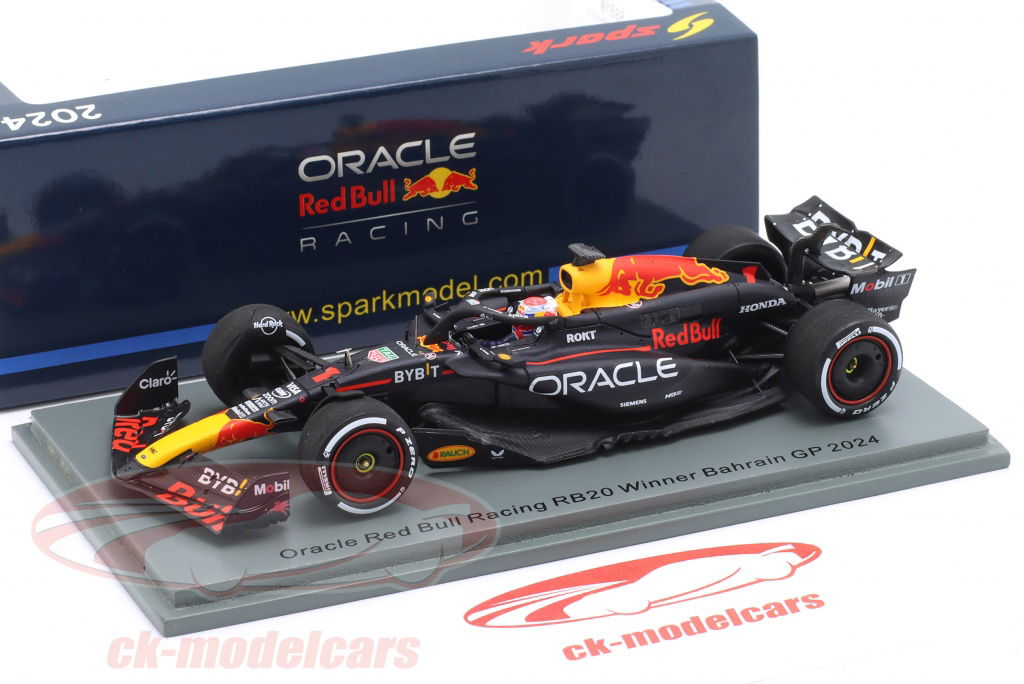 Spark 1:43 Max Verstappen Red Bull RB20 #1 勝者 バーレーン