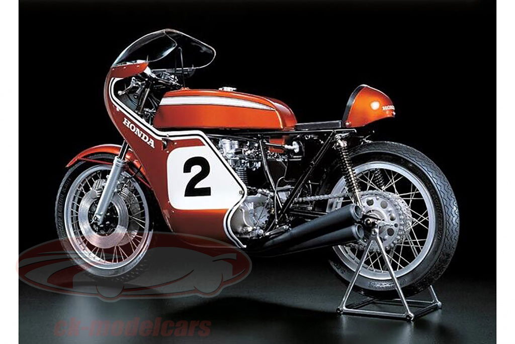 Tamiya 1:6 Honda CB 750 Racing Kit 23210 model car 23210