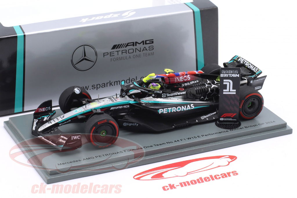 1/43 メルセデス AMG W15 イギリスGP 優勝 ハミルトン フラッグ Spark 1:43 L. Hamilton Mercedes-AMG F1 W15 #44 Winner