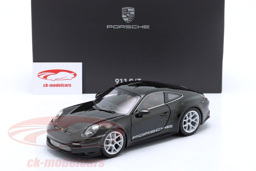 Norev 1:18 Porsche 911 (992) S/T 建設年 2023 ダークオリーブ