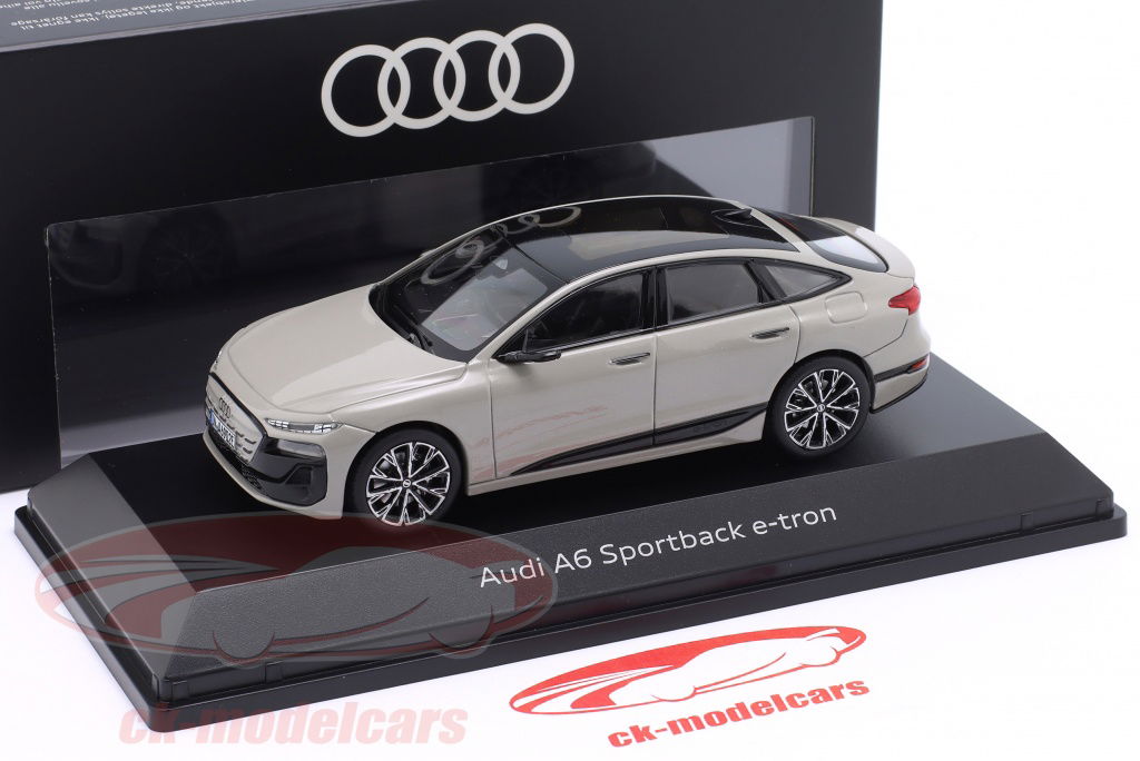 Norev 1:43 Audi A6 Sportback e-tron サイアムベージュ 5012426031