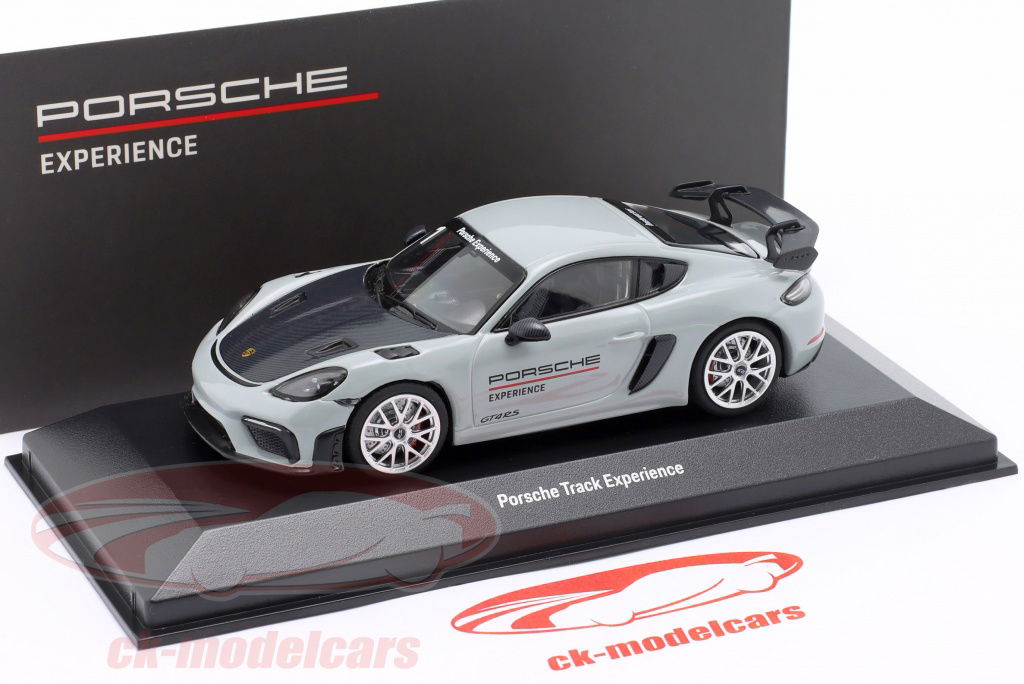 ミニチャンプス　ポルシェ　ケイマン　GT4 RS 1/43 ミニカー　ホワイト Minichamps 1:43 Porsche 718 Cayman GT4 RS (982) in White / Neodyme