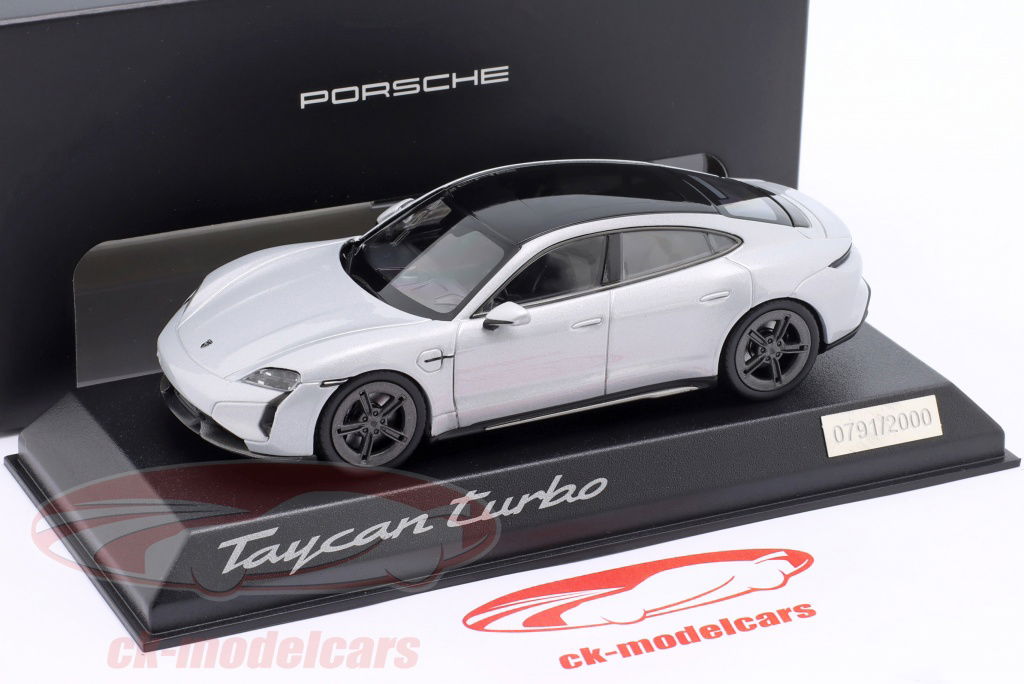 Spark 1:43 Porsche Taycan Turbo (J1 PA) アイスグレー メタリック