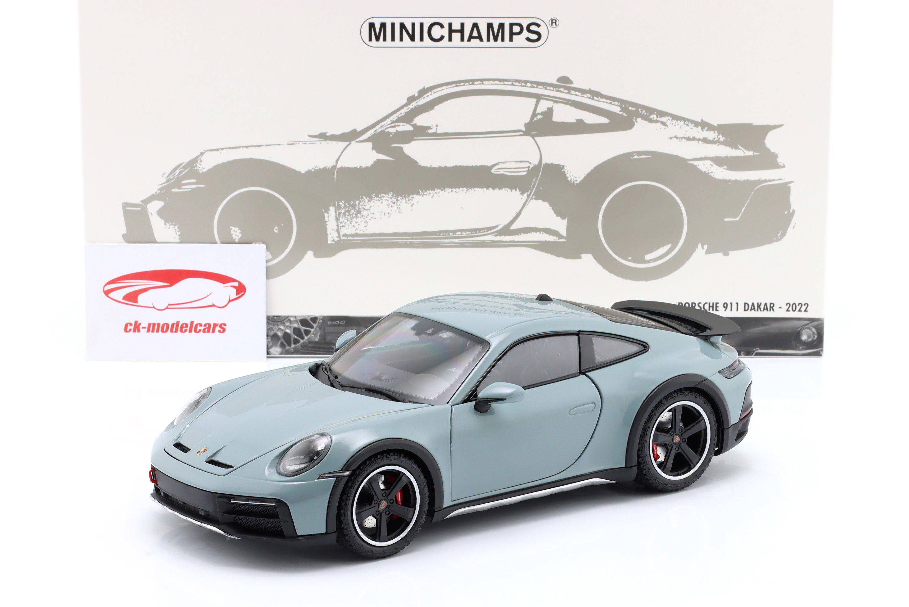 Minichamps 1:18 Porsche 911 (992) Dakar year 2022 green metallic