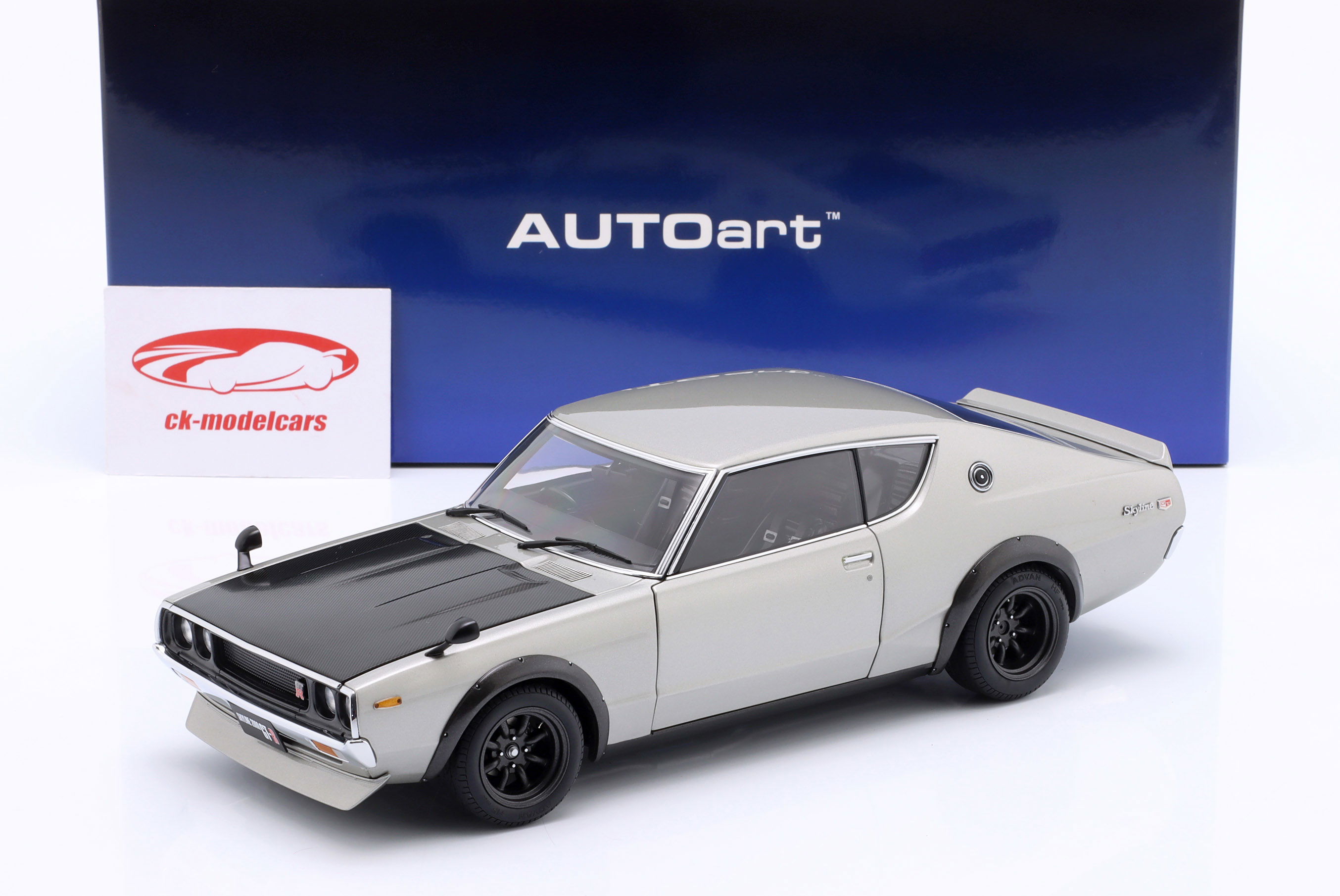 1/18NISSAN Skyline 2000 GT-R (PGC10)silver