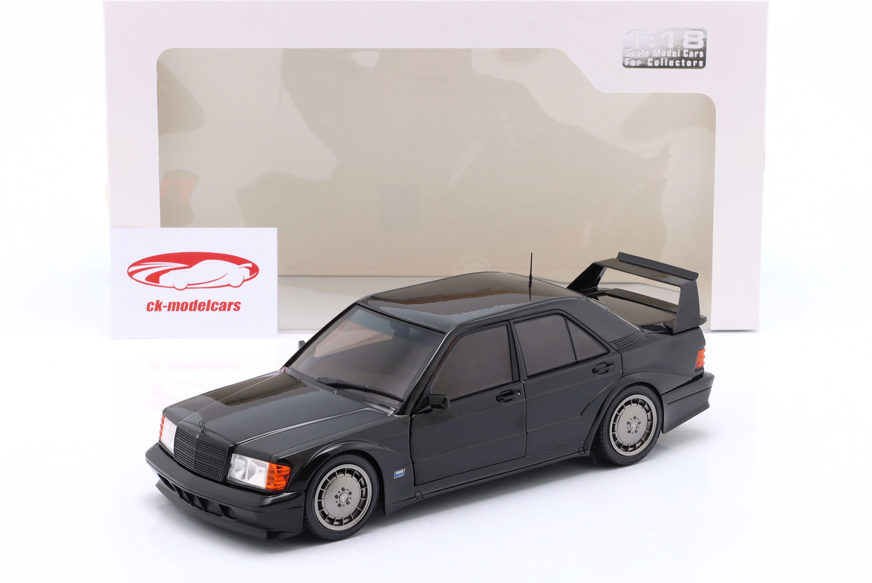 Solido 1:18 Mercedes-Benz MB 190 (W201) EVO II year 1990 black