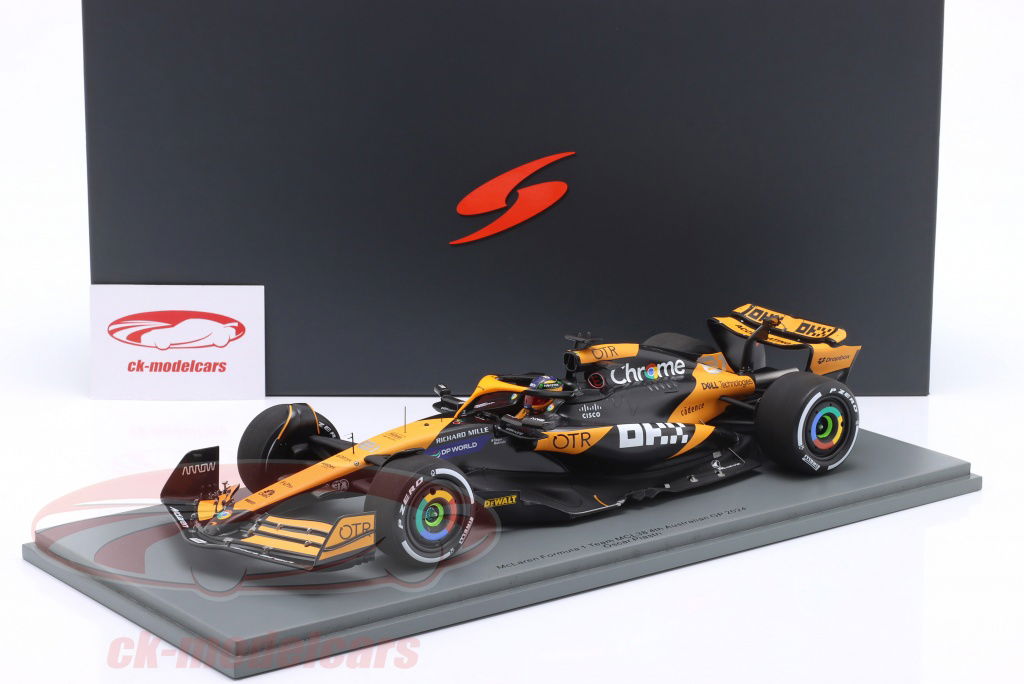 Spark 1:18 Oscar Piastri McLaren MCL38 #81 4th Australia GP