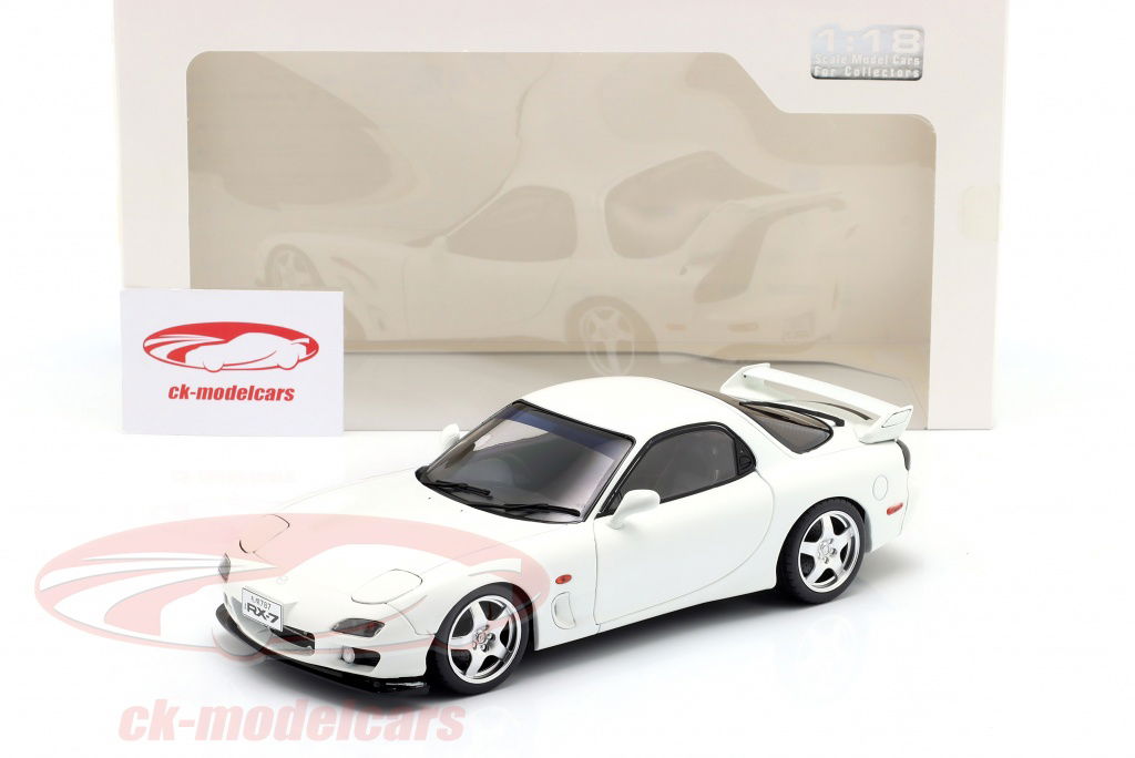 Solido 1:18 Mazda RX-7 (FD3RS) year 2001 snow white S1810607 model
