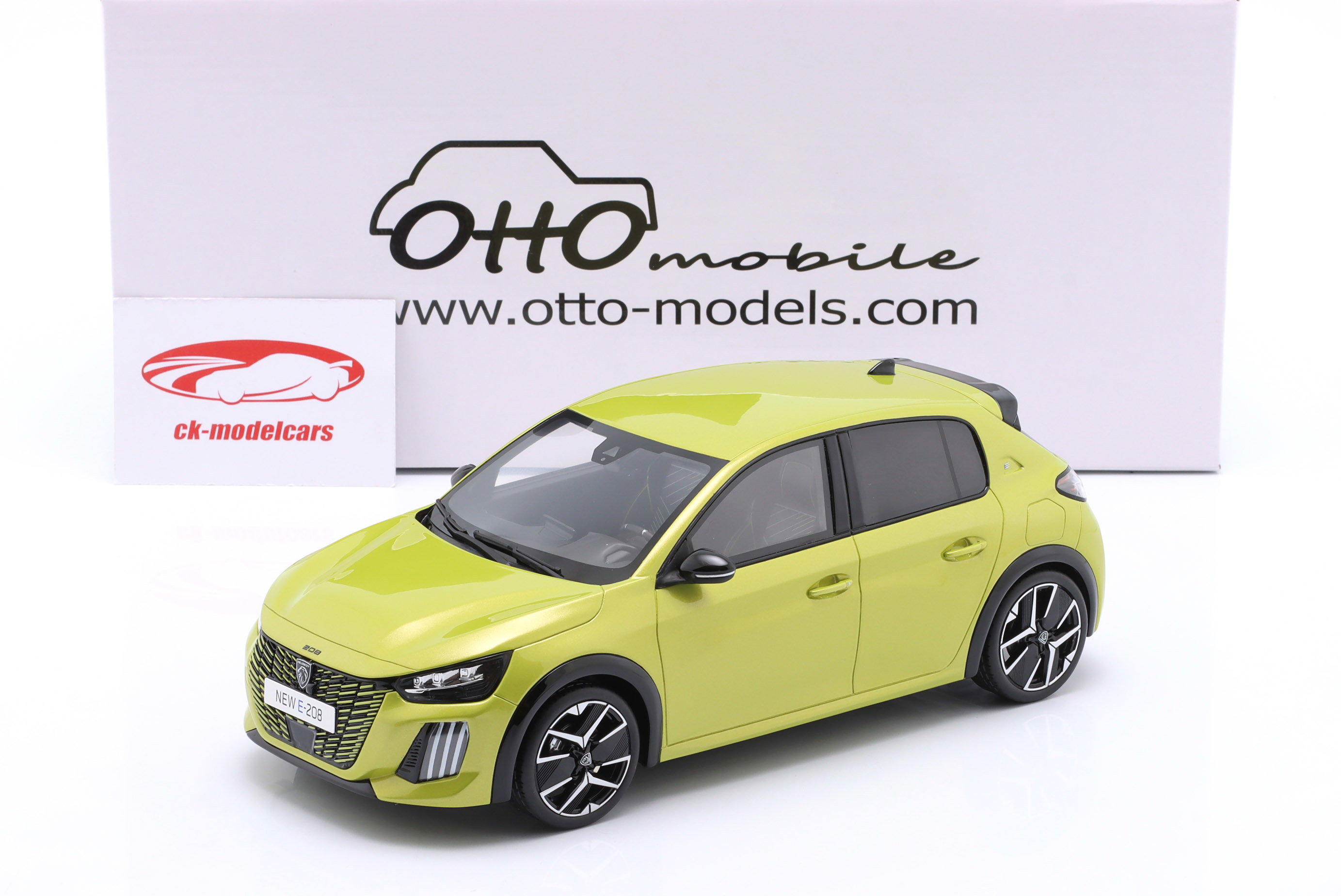 Ottomobile 1:18 Peugeot E-208 GT 建設年 2024 Agueda 黄色 OT1164