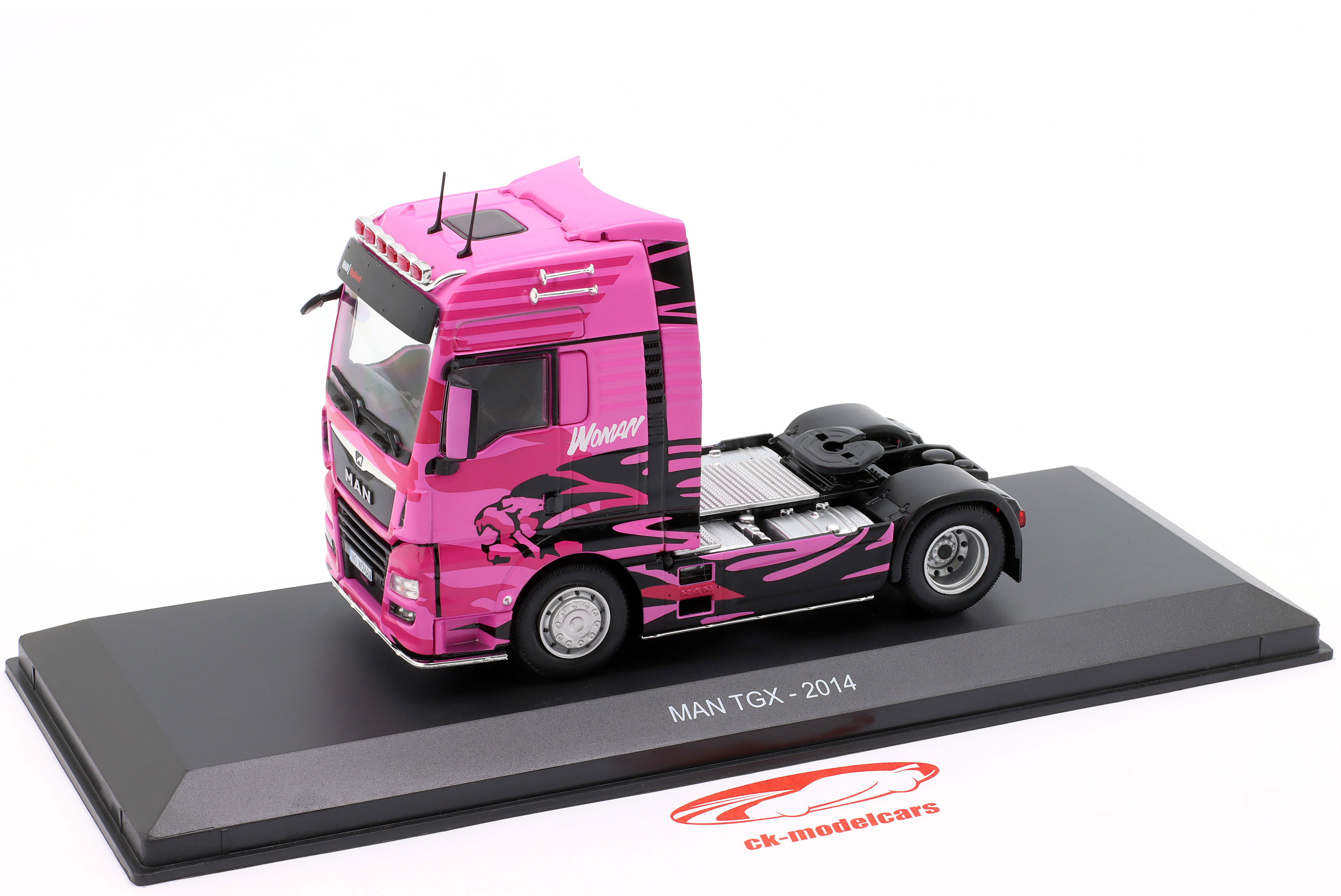 Hachette 1:43 MAN TGX 卡车Woman Trucker 2014 粉色的G1470008 模型汽车G1470008