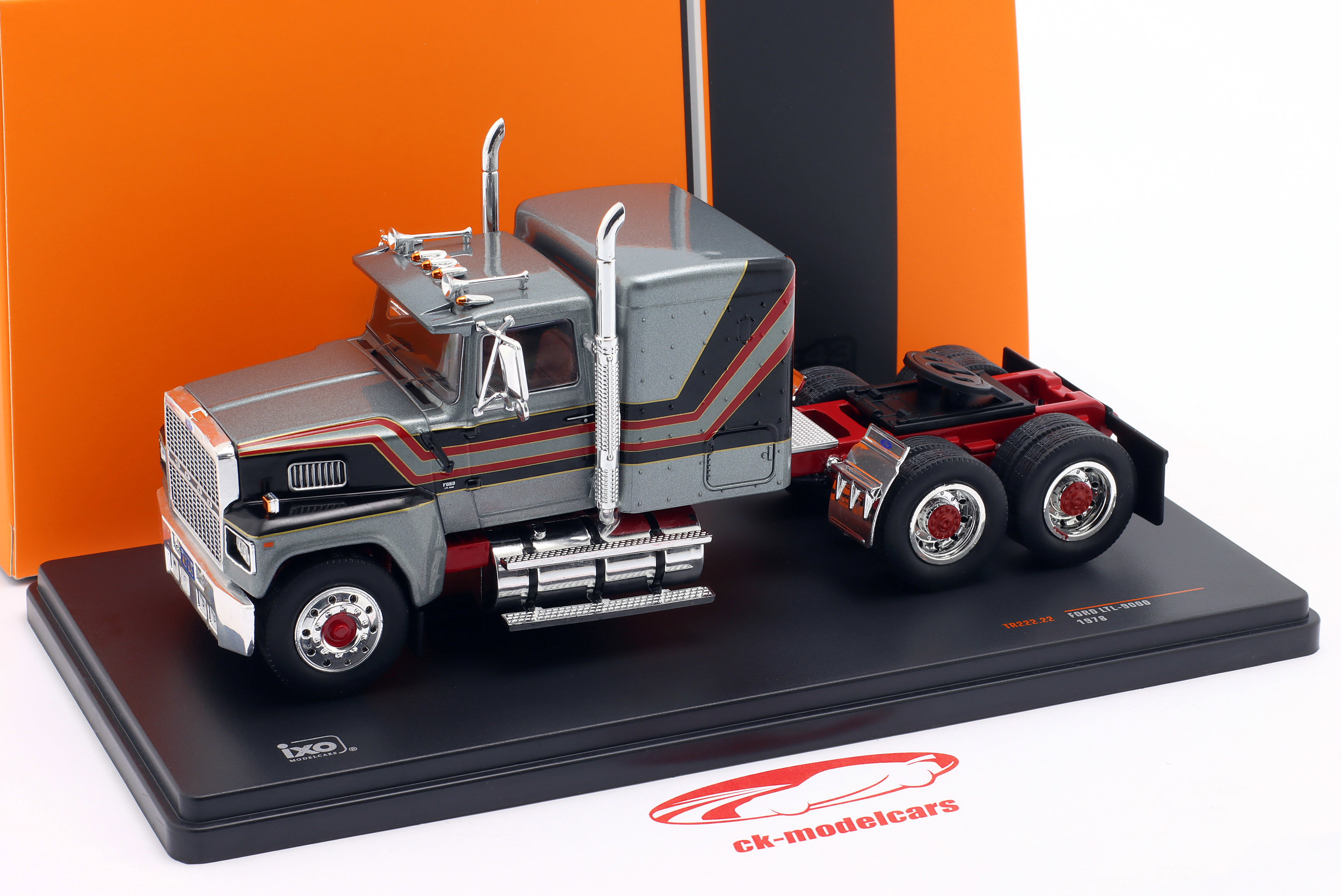 TOUGH 43 シルバー トラック 1/43 Ixo 1:43 Ford LTL 9000 トラック 建設年 1978 銀 TR222.22 モデル 車
