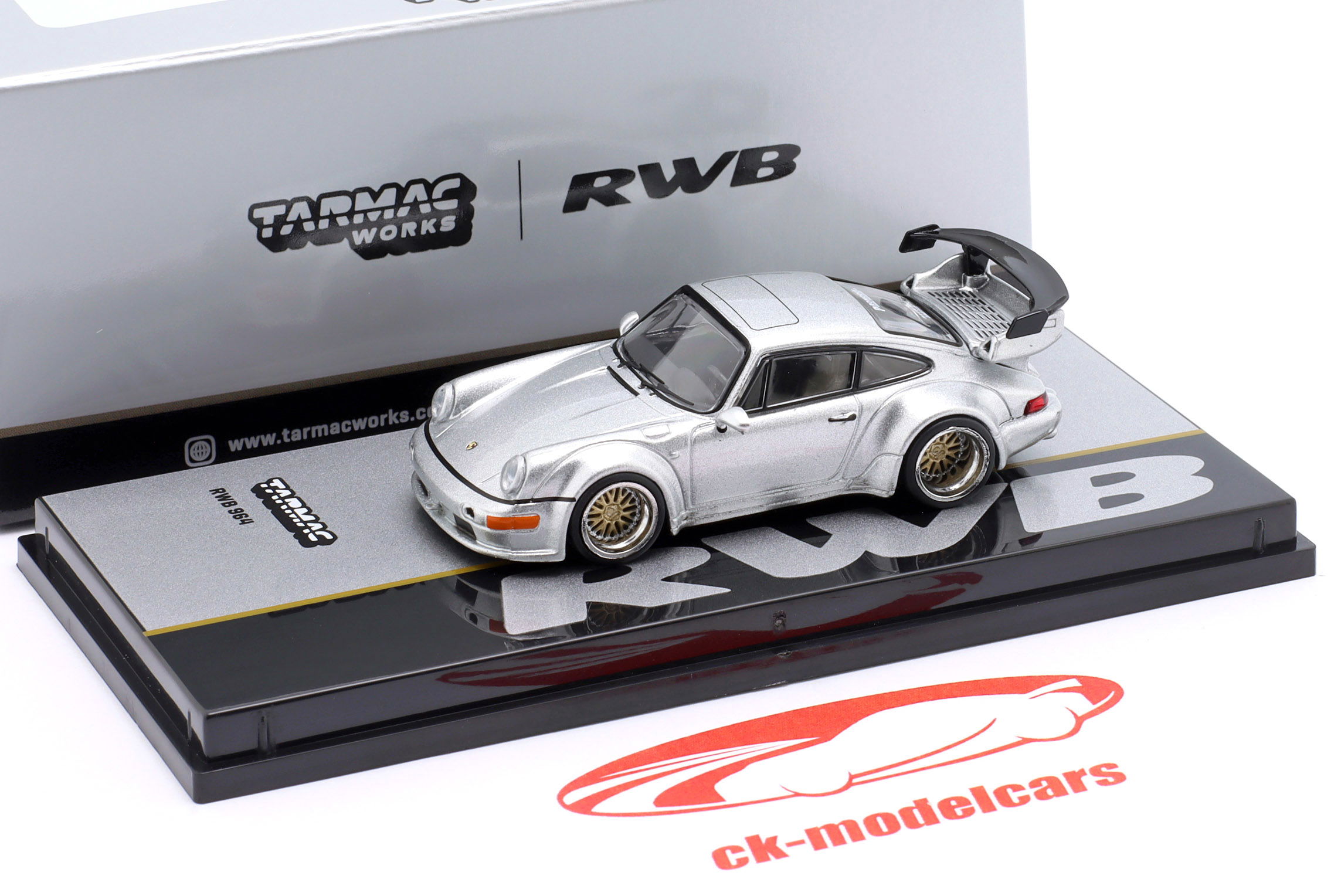Tarmac Works 1:64 Porsche 911 (964) RWB Rauh-Welt silver metallic