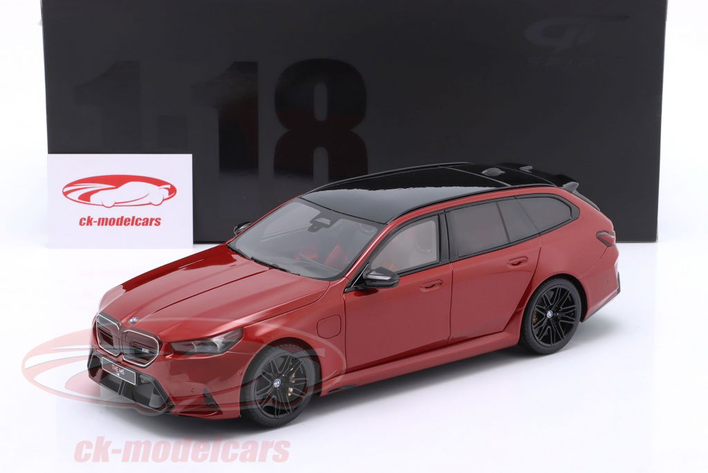 GT-SPIRIT 1:18 BMW M5 Touring (G99) 建設年 2025 燃えるような赤