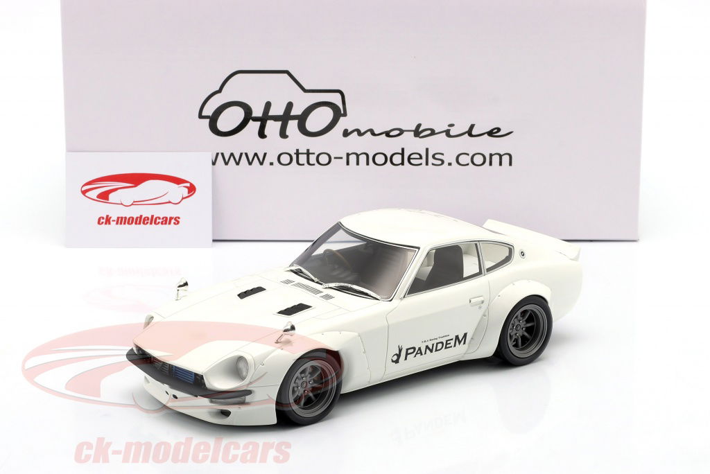 Ottomobile 1:18 Nissan Fairlady Z Pandem year 2015 white OT1167