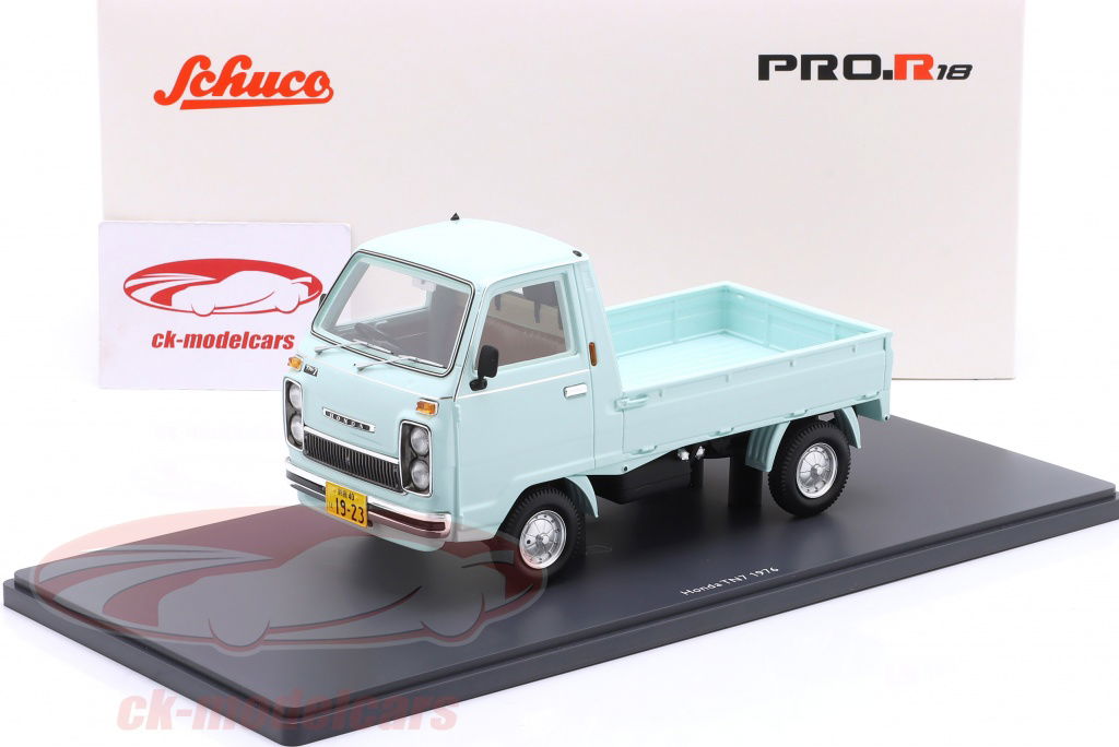 Schuco 1:18 Honda TN7 Pick-Up year 1976 light blue 450067700 model