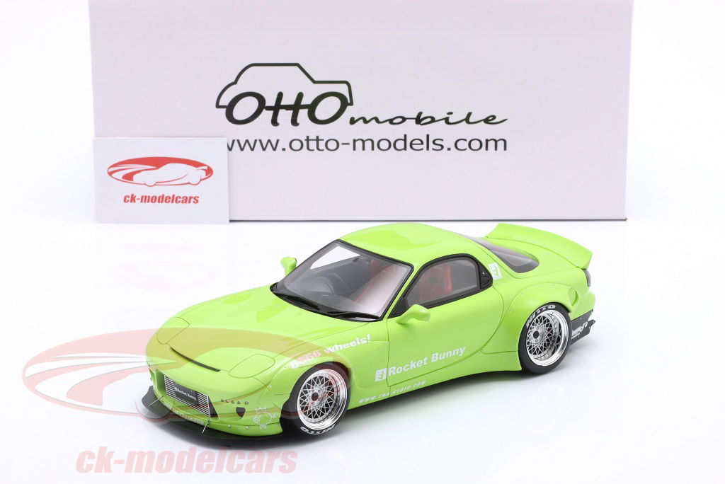 Ottomobile 1:18 Mazda RX7 (FD3S) Rocket Bunny Aero (V1) 建設年