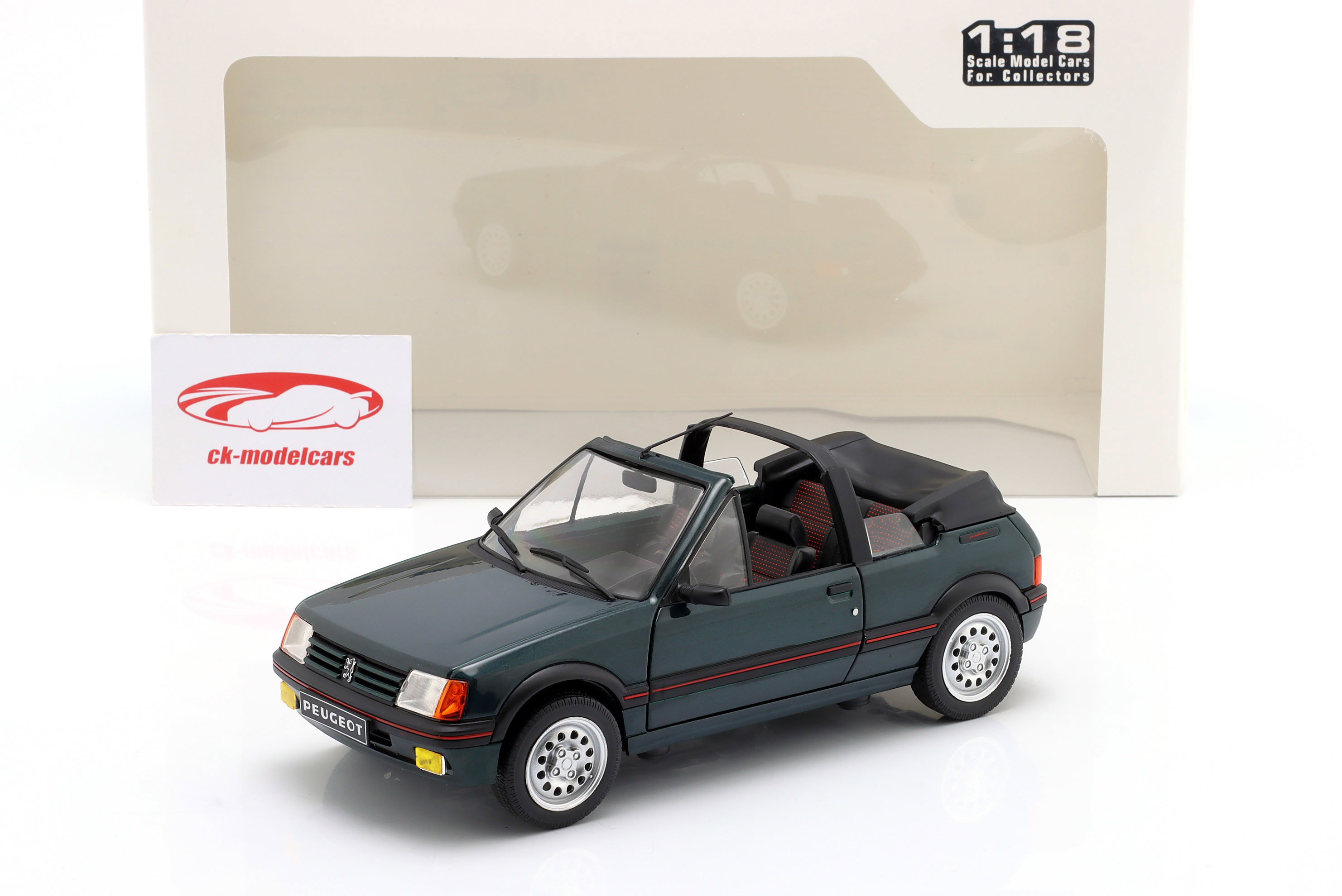 【超レア】　1/18 プジョー 205CTI Solido 1:18 Peugeot 205 CTI 建設年 1986 濃い緑 メタリック S1806204