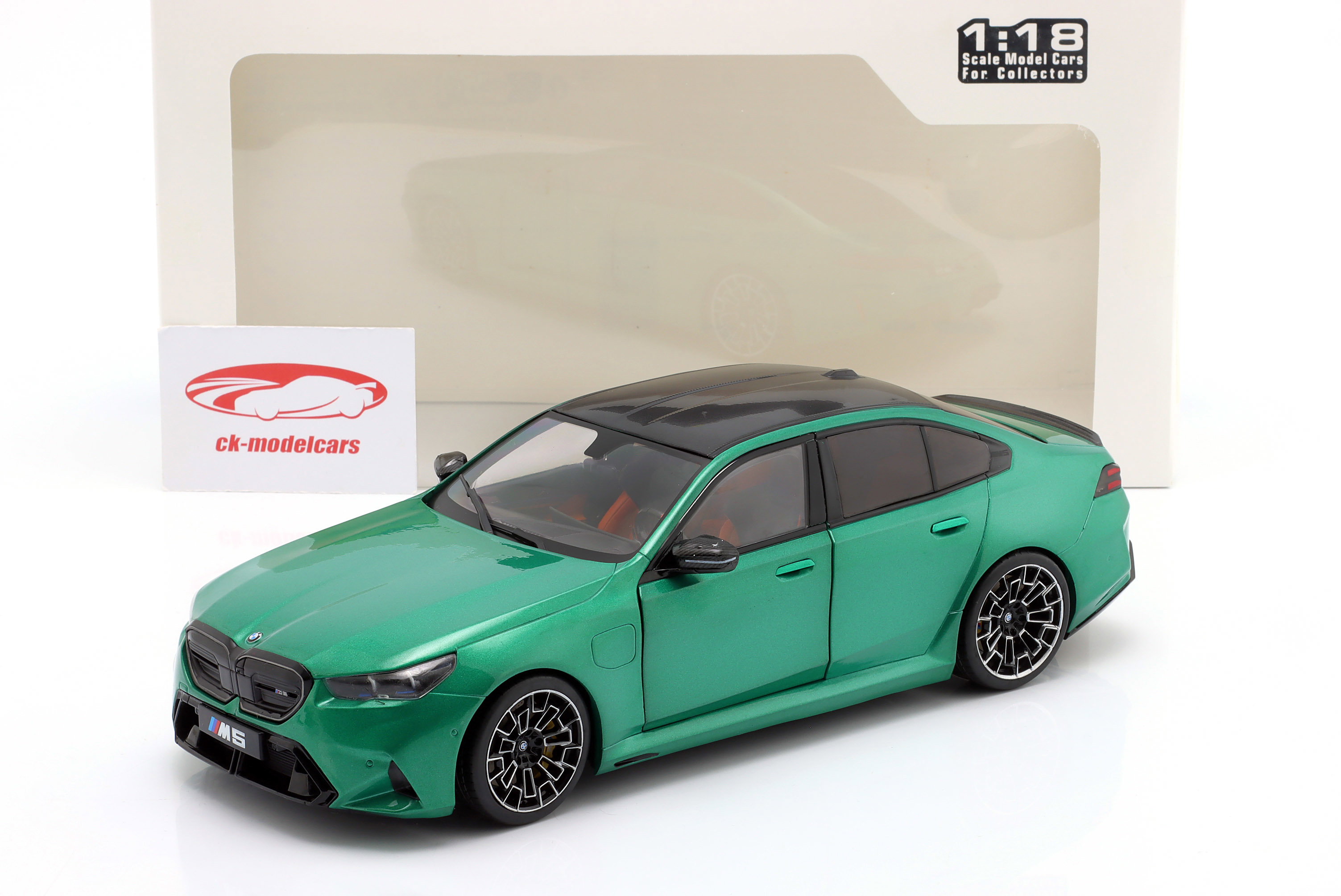 Solido 1:18 BMW M5 (G90) M 建設年 2025 Isle of Man 緑 メタリック
