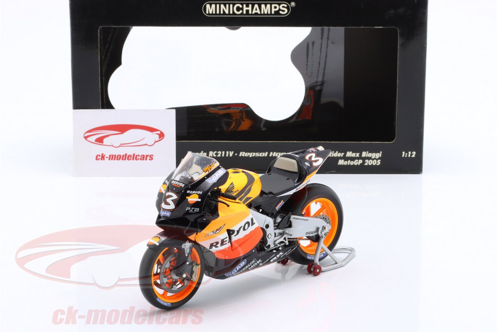 Minichamps 1:12 Max Biaggi Honda RC211V #3 Moto GP 2005 122051003