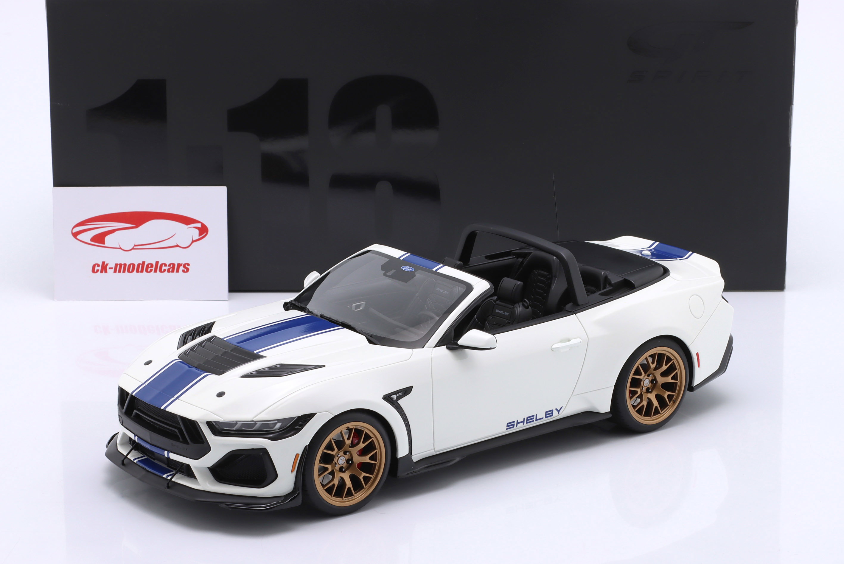 Legend Mustang タイプ　ほぼ未使用　ホワイト　MG Solido 1:18 Ford Mustang Shelby Supersnake 建設年 2025 Oxford 白