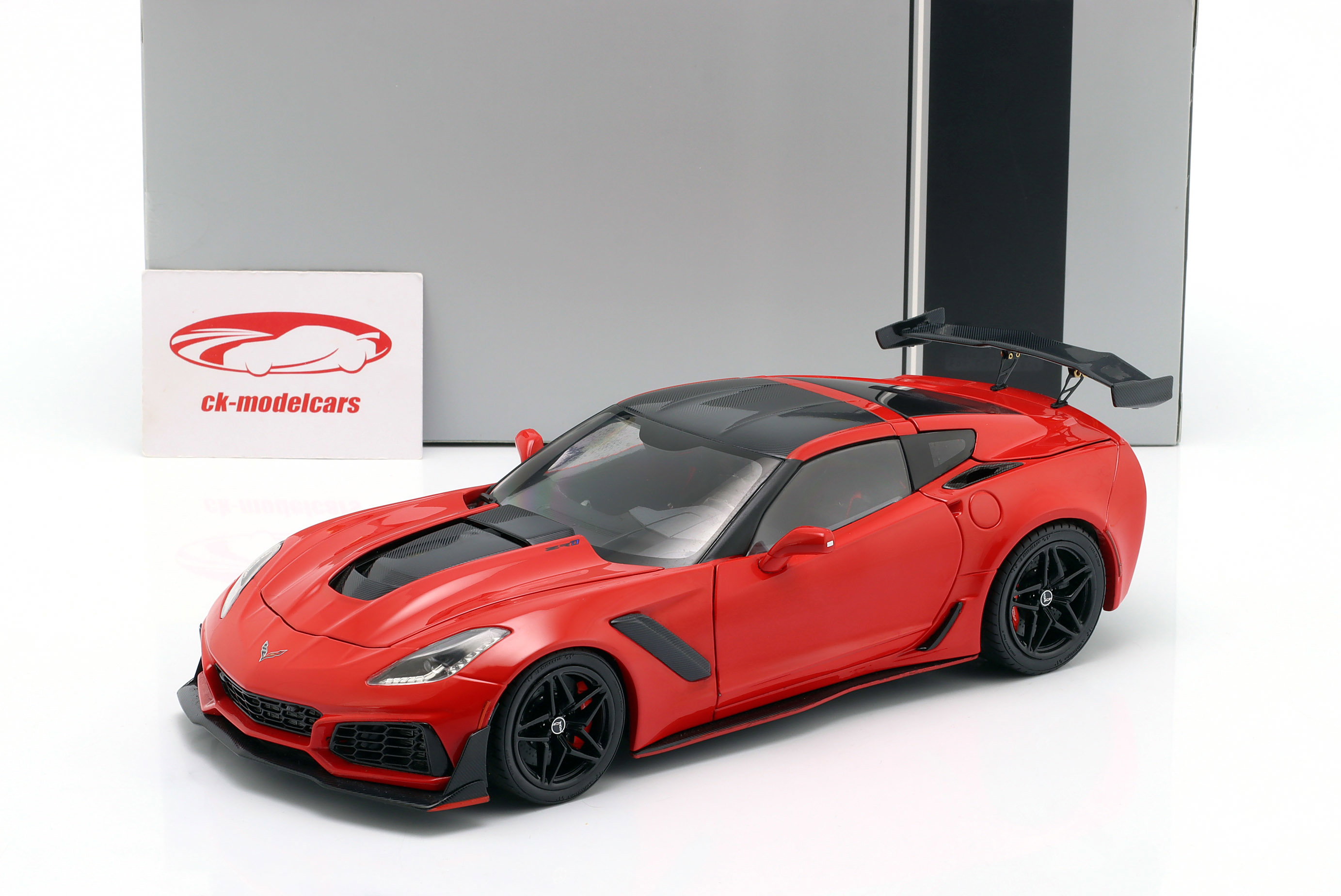 Ixo 1:18 Chevrolet Corvette C7 ZR1 Year 2019 red 18RDC243-FO model