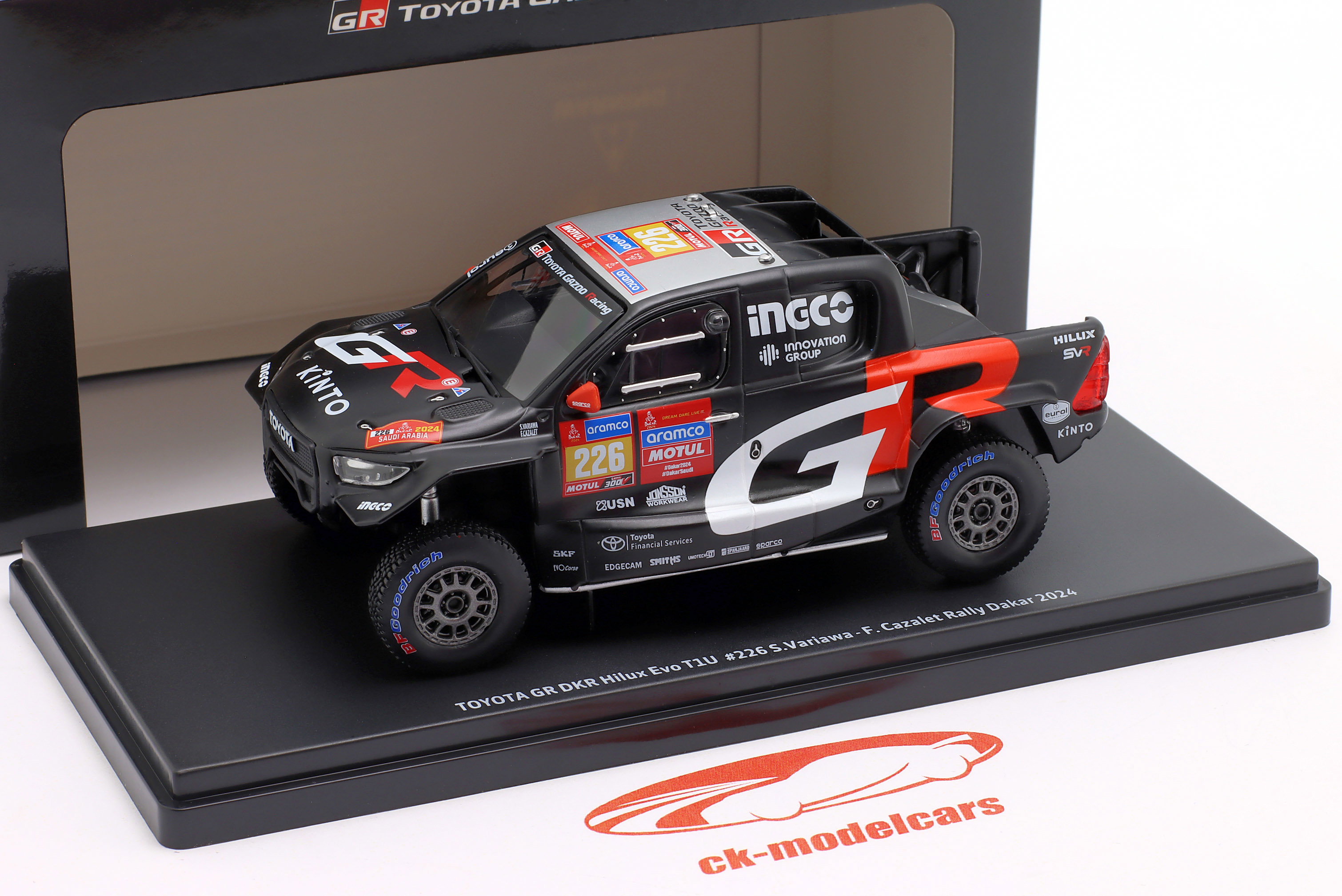 【ヒロボー】『TOYOTA HILUX 44B』(未走行車) Ixo 1:43 Toyota GR DKR Hilux EVO T1U #226 Rallye Dakar 2024