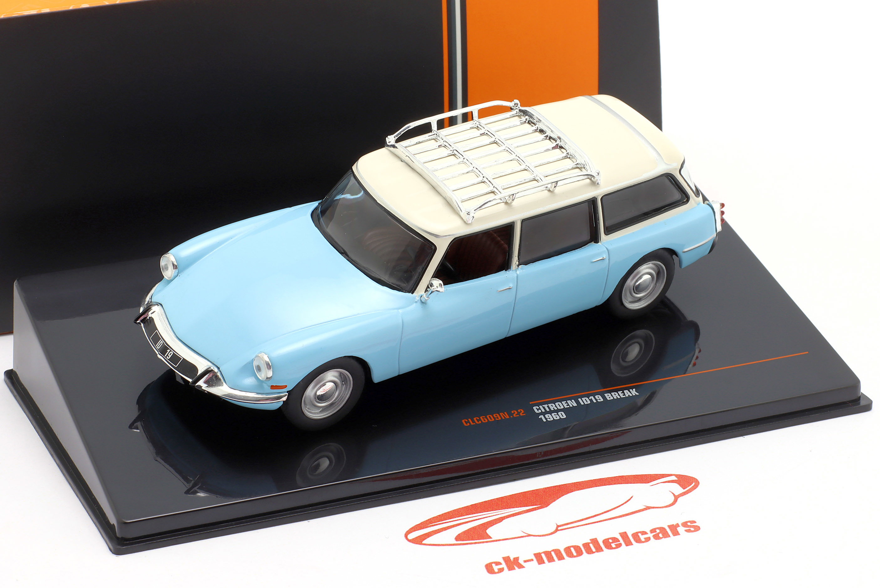 Ixo 1:43 Citroen ID19 Break Year 1960 light blue / white CLC609N