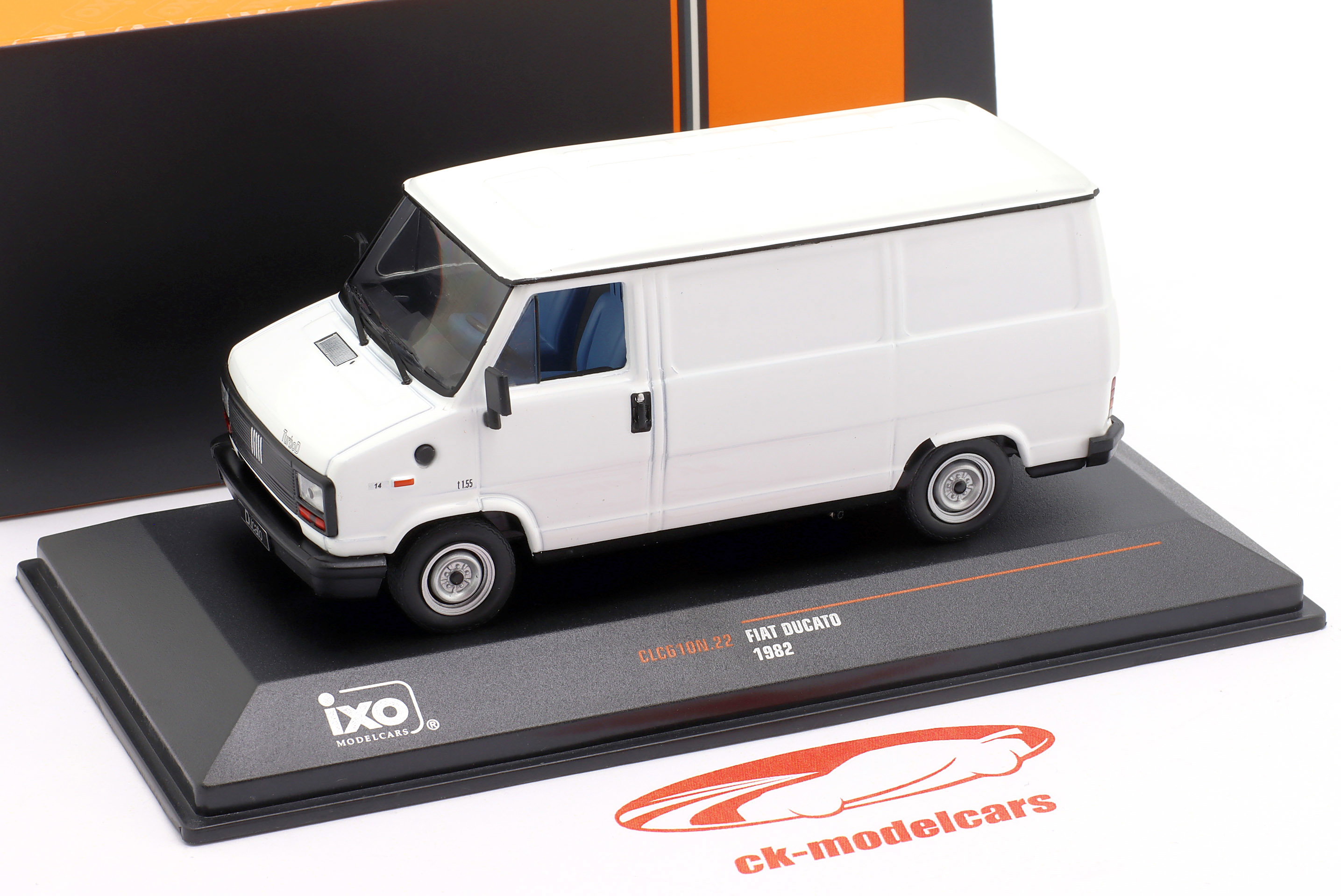 Ixo 1:43 Fiat Ducato Year 1982 white CLC610N.22 model car CLC610N