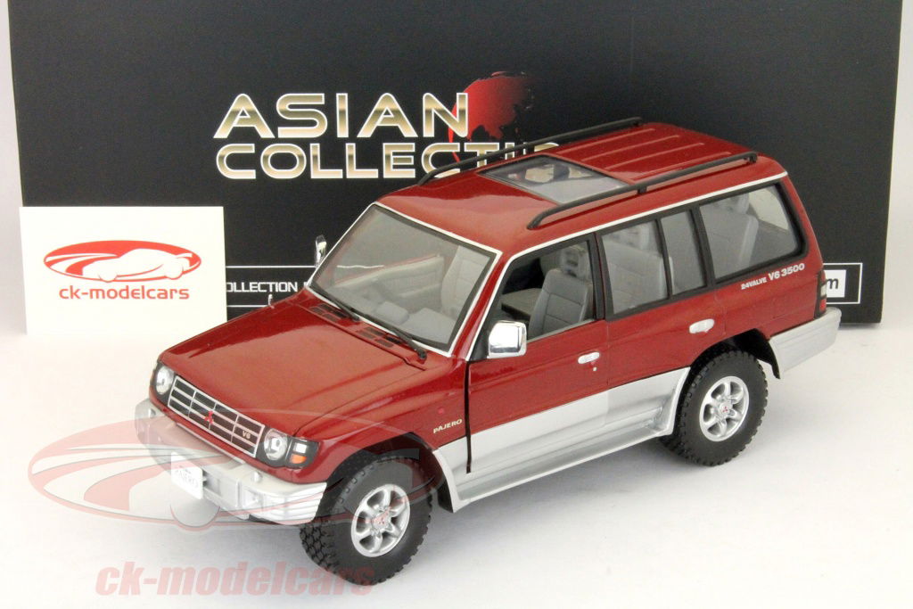 Sun Star Models 1:18 Mitsubishi Pajero 3.5 V6 Long