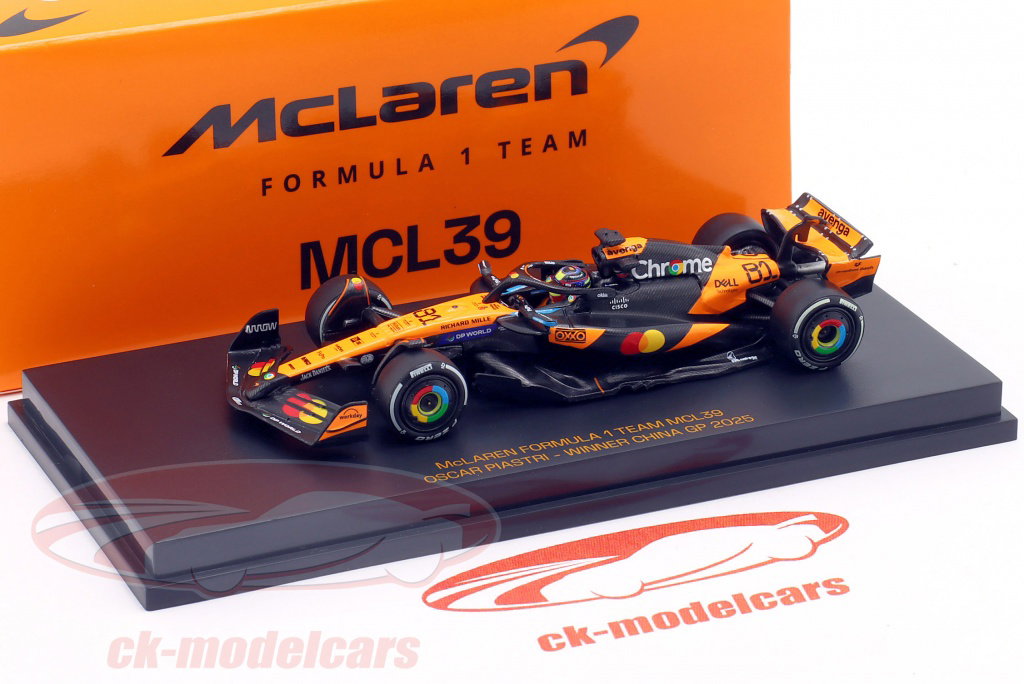 Minichamps 1:64 Oscar Piastri MCL39 #81 勝者 中国 GP 式 1 2025
