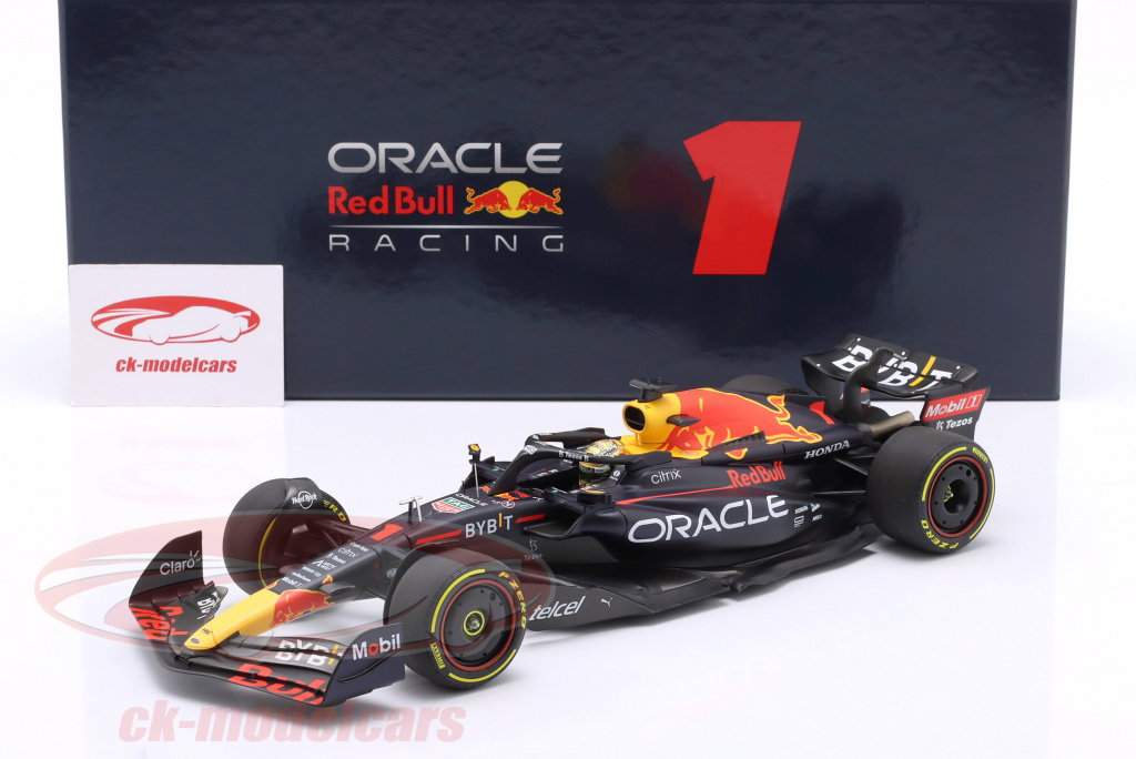 Minichamps 1:18 Max Verstappen Red Bull RB18 #1 Winner Mexican GP