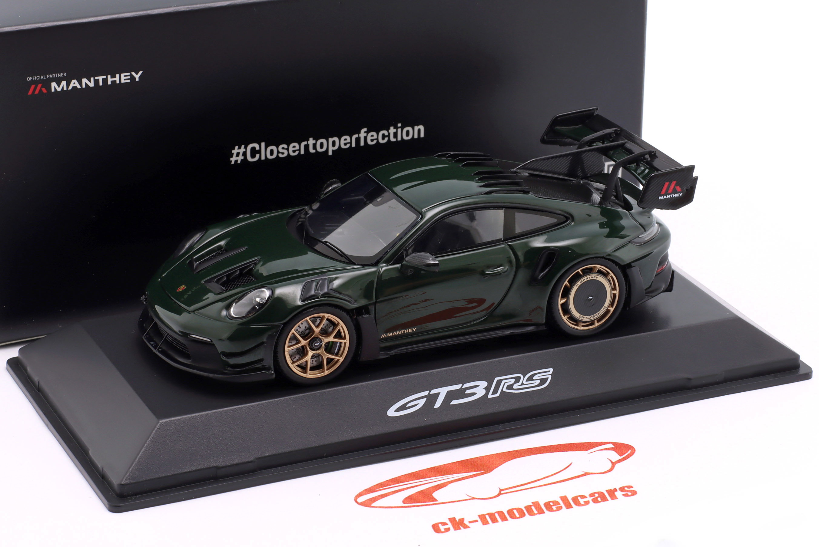 Spark 1:43 Porsche 911 (992) GT3 RS Manthey Kit 2024 brewstergreen