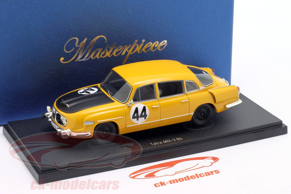 AutoCult 1:43 Tatra 603-2 B5 #44 4番目 Marathon de la Route 1966