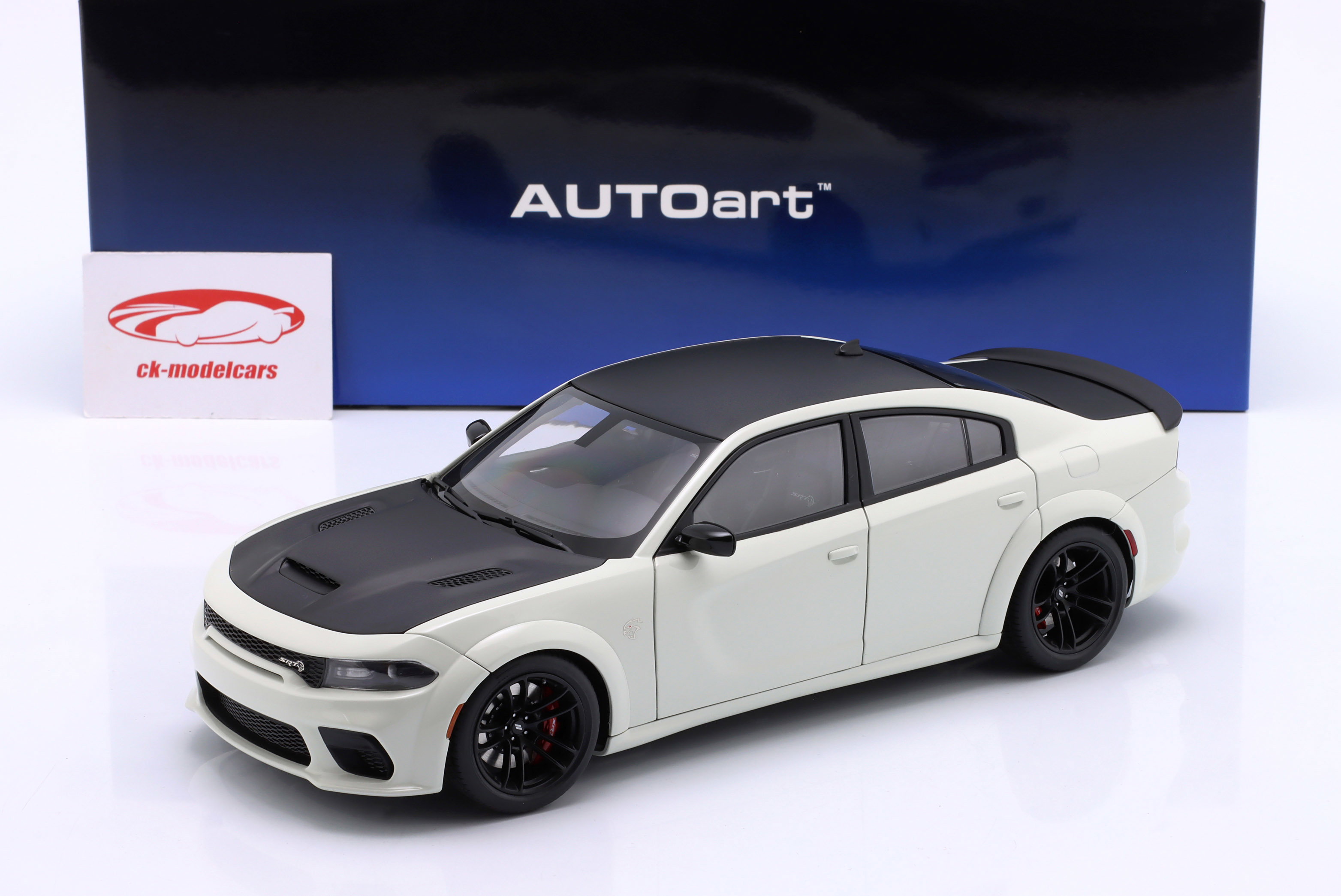 AUTOart 1:18 Dodge Charger SRT Hellcat Redeye Jailbreak white