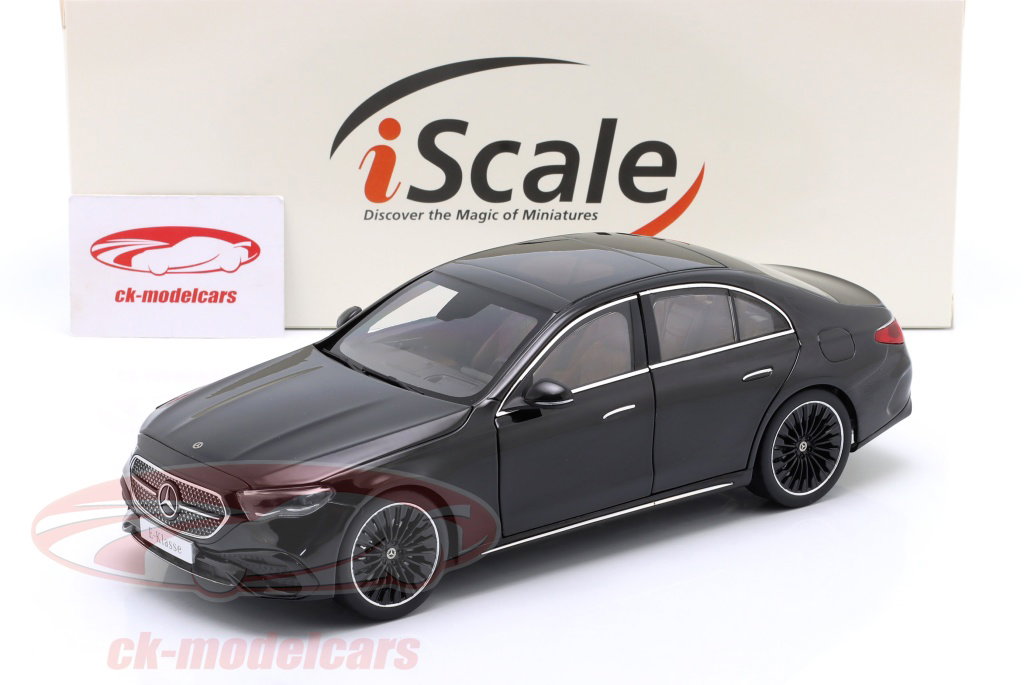iScale 1:18 Mercedes-Benz Eクラス (W214) リムジン 建設年 2023 黒